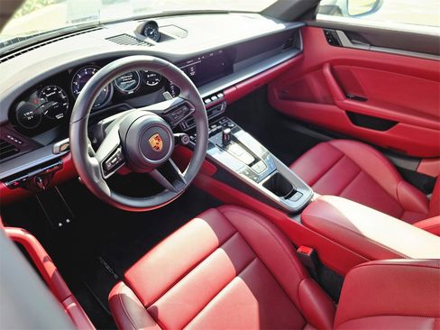 Used 2021 Porsche 911 Carrera S image 14