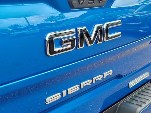 Used 2023 GMC Sierra 1500 Elevation w/ Elevation Premium Package AWD/4WD image 32