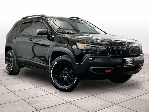 Used 2020 Jeep Cherokee Trailhawk AWD/4WD image 2