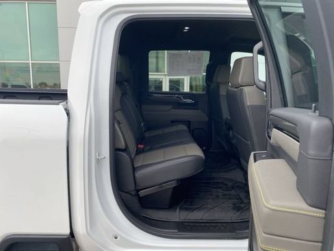 Used 2025 Chevrolet Silverado 2500 ZR2 w/ LPO, Dark Essentials Package AWD/4WD image 33