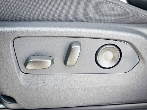 New 2026 GMC Sierra 1500 Elevation image 15