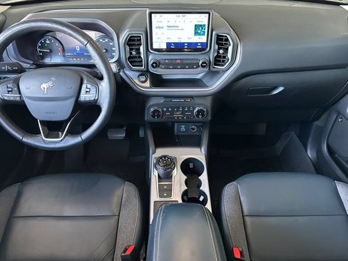 Used 2022 Ford Bronco Sport Outer Banks w/ Tech Package AWD/4WD image 10