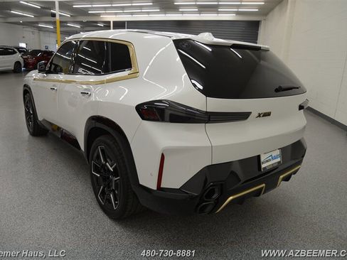 Used 2024 BMW XM image 11