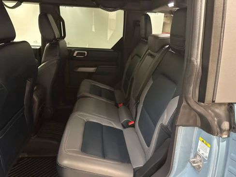 Used 2023 Ford Bronco Outer Banks AWD/4WD image 19