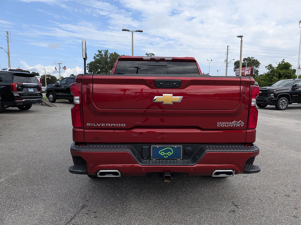 Certified 2025 Chevrolet Silverado 1500 High Country AWD/4WD image 4