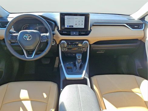 Used 2024 Toyota RAV4 XLE Premium image 58