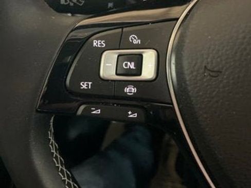 Certified 2021 Volkswagen Jetta SE w/ SE Cold Weather Package FWD image 17