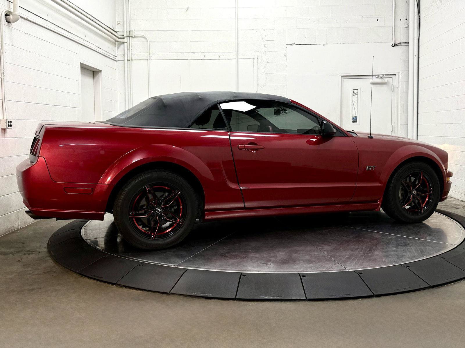 Used 2007 Ford Mustang GT RWD image 17