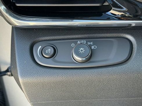 New 2026 Buick Envista Sport Touring FWD image 21