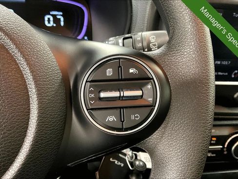 Used 2025 Kia Soul LX w/ LX Technology Package FWD image 25