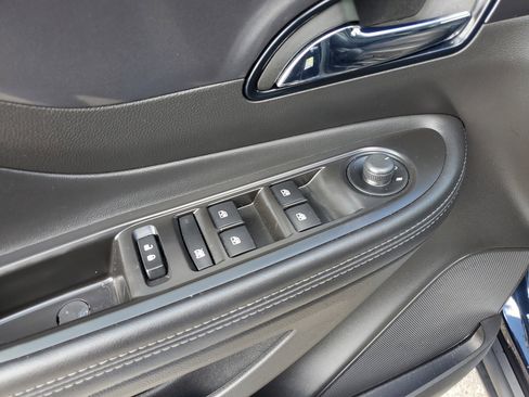 Used 2022 Buick Encore Preferred w/ Safety Package image 23