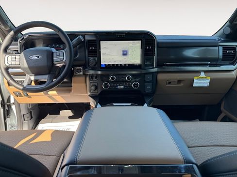 New 2025 Ford F250 Lariat w/ Lariat Ultimate Package image 10