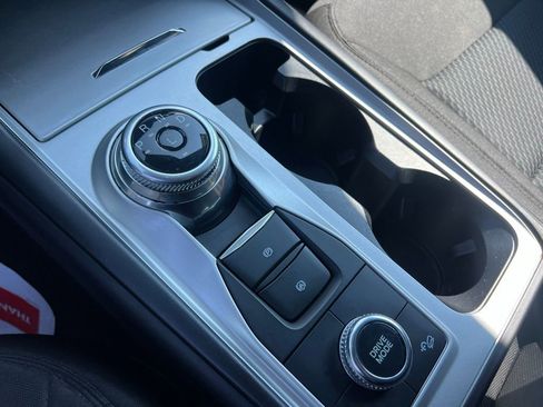 Used 2023 Ford Explorer XLT w/ Class IV Trailer Tow Package image 26