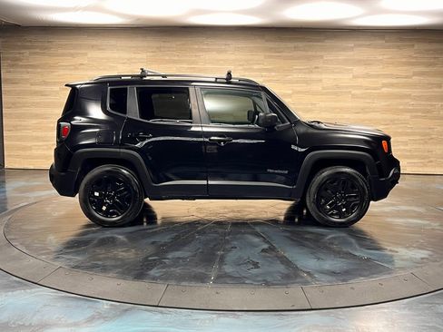 Used 2018 Jeep Renegade Sport w/ Power & Air Group image 8