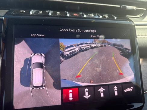 New 2025 Jeep Grand Cherokee Summit w/ Luxury Tech Group V image 14