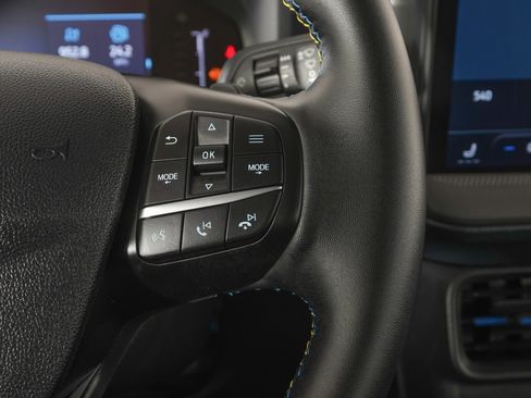 Used 2025 Ford Maverick Lobo image 20