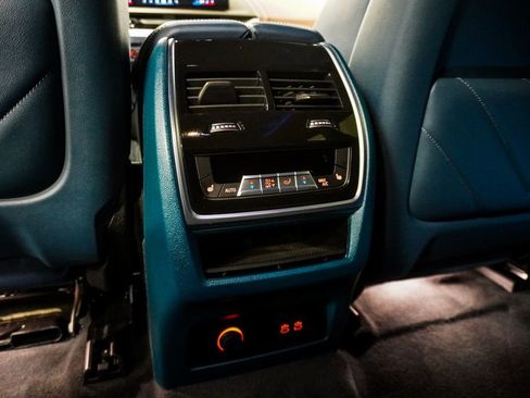 Used 2024 BMW XM image 12