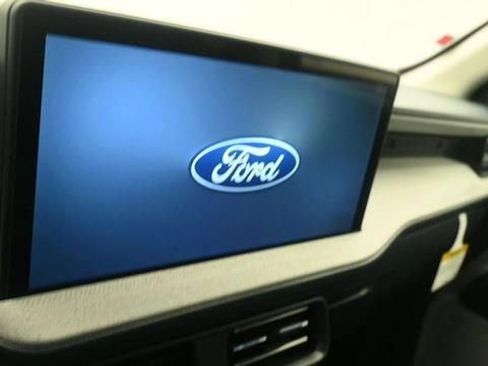 New 2026 Ford Maverick XLT w/ 4K Tow Package AWD/4WD image 16
