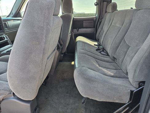 Used 2005 Chevrolet Silverado 1500 LS w/ Safe And Sound Package RWD image 41