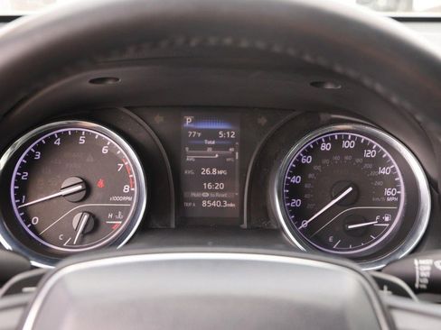 Used 2020 Toyota Camry SE image 13
