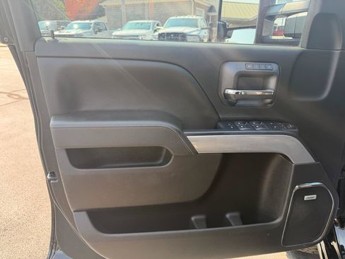 Used 2019 Chevrolet Silverado 2500 LTZ w/ Duramax Plus Package AWD/4WD image 11