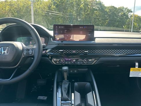 New 2025 Honda Accord EX-L image 16