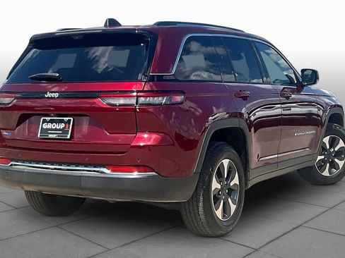Used 2022 Jeep Grand Cherokee Limited 4xe w/ Luxury Tech Group II AWD/4WD image 13