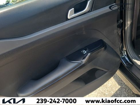 Used 2022 Kia K5 LXS FWD image 11