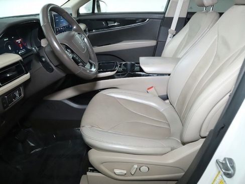 Used 2022 Lincoln Nautilus Reserve image 19