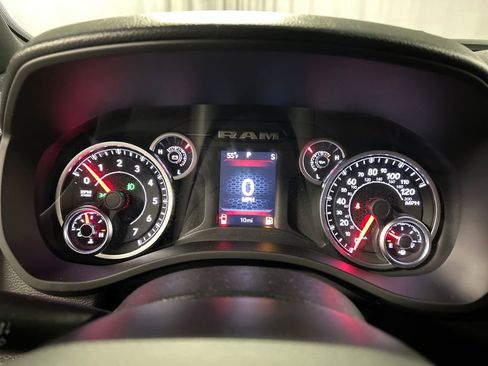 New 2026 RAM 1500 4x4 Crew Cab image 14