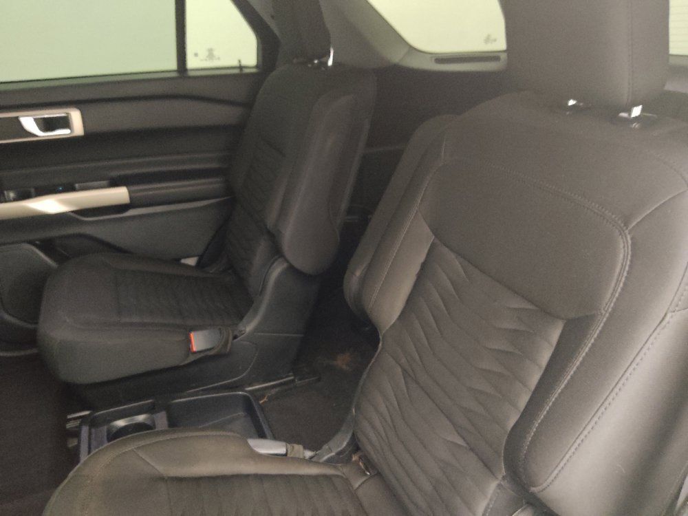 Used 2021 Ford Explorer XLT RWD image 18