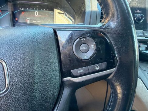 Used 2018 Honda Odyssey EX-L image 17