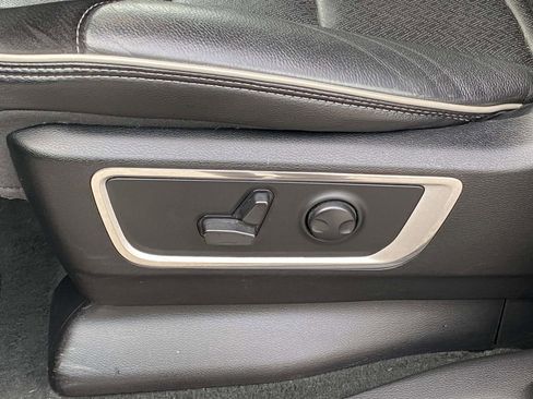 Used 2023 RAM 1500 Laramie image 16