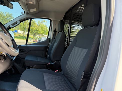 Used 2024 Ford Transit 250 Low Roof w/ Exterior Upgrade Package RWD image 3