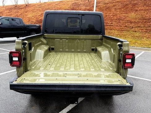 New 2026 Jeep Gladiator Willys AWD/4WD image 7