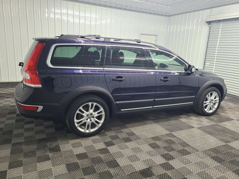 Used 2016 Volvo XC70 T5 Premier w/ Proximity Package AWD/4WD image 12