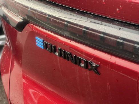 Certified 2024 Chevrolet Equinox EV RS FWD image 8