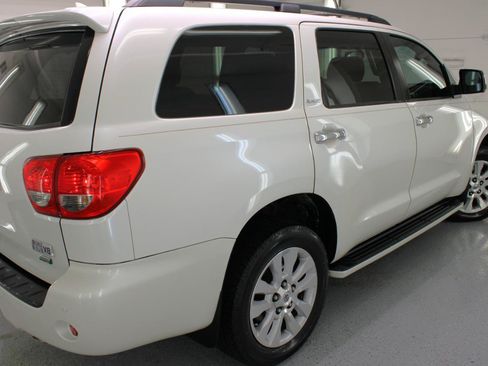 Used 2012 Toyota Sequoia Platinum AWD/4WD image 16