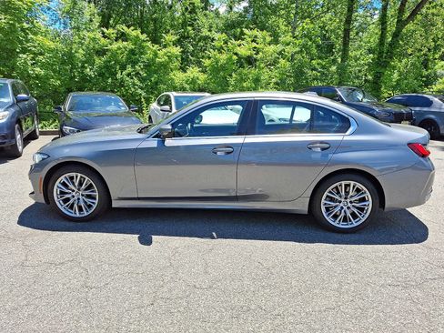Used 2024 BMW 330i xDrive Sedan w/ Convenience Package AWD/4WD image 4