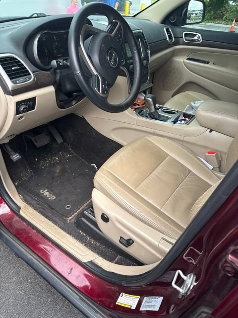 Used 2017 Jeep Grand Cherokee Laredo w/ Quick Order Package 2BE RWD image 42