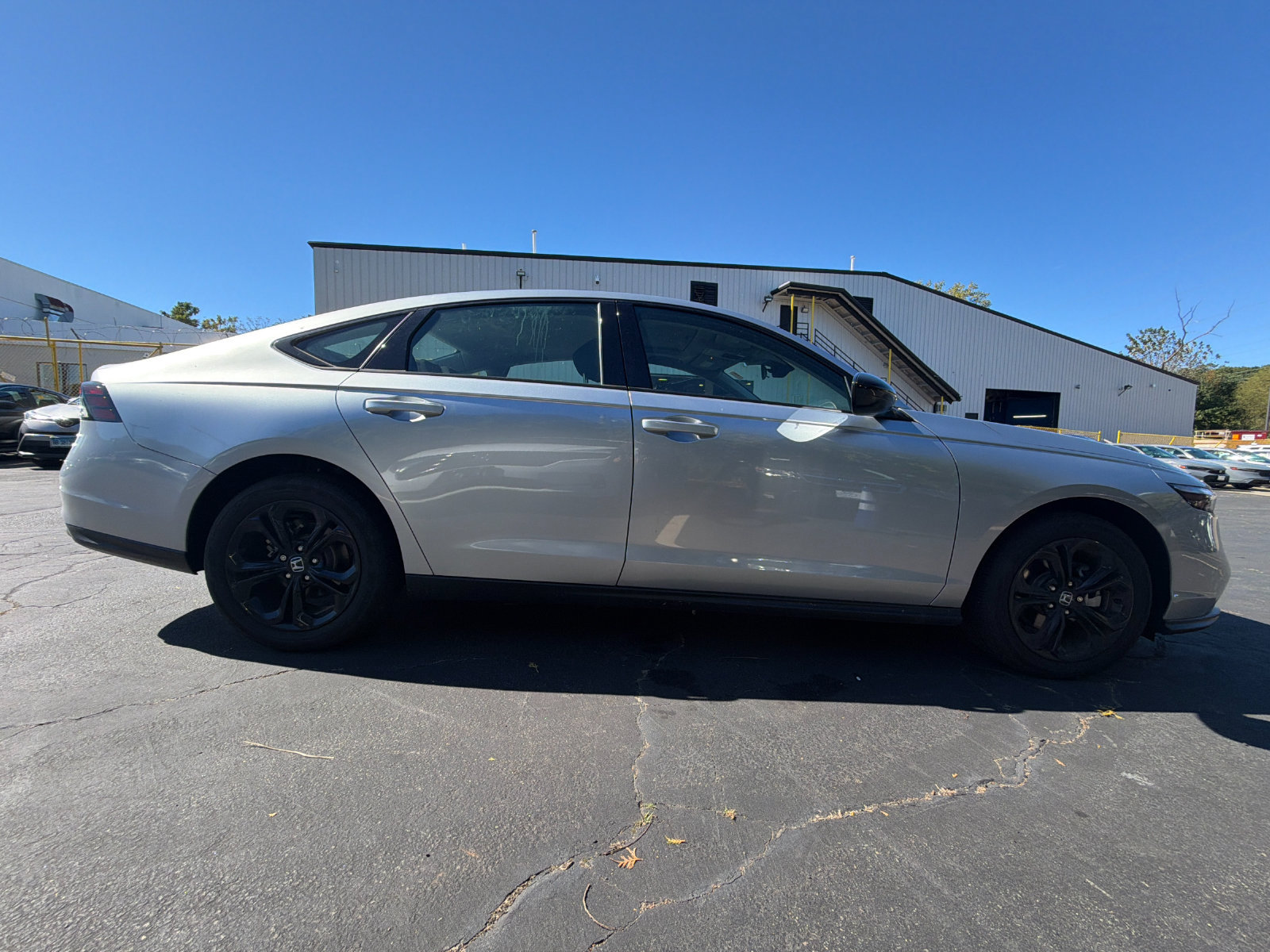 Used 2025 Honda Accord SE image 6