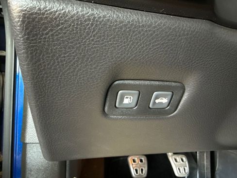 Used 2005 Chevrolet Corvette Convertible w/ Preferred Equipment Group image 44