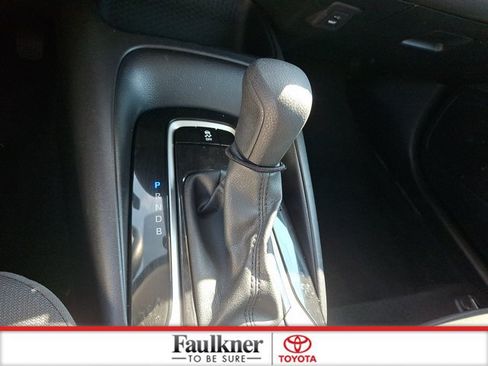 Certified 2025 Toyota Corolla LE FWD image 15