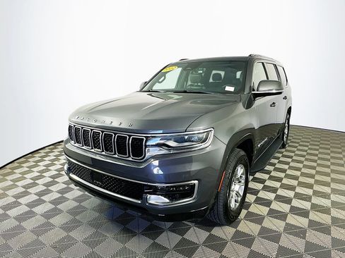 Certified 2022 Jeep Wagoneer Series I AWD/4WD image 5