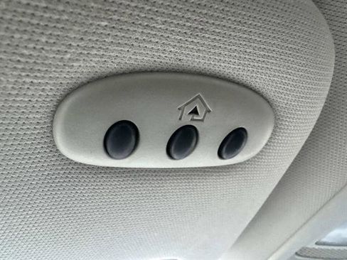 Used 2017 Ford Fusion SE w/ Equipment Group 201A image 17