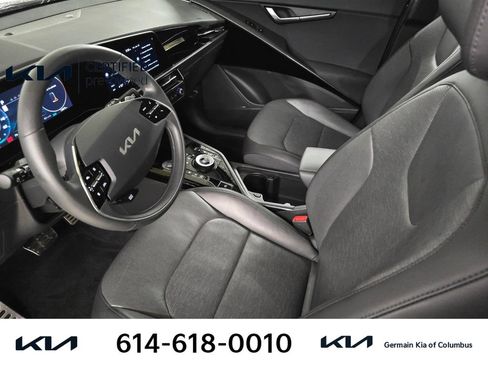 Certified 2023 Kia Niro Wave FWD image 17