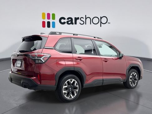 Used 2025 Subaru Forester Premium AWD/4WD image 5