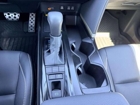 Certified 2025 Toyota Camry SE FWD image 7