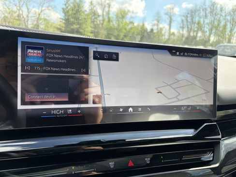 New 2026 BMW 530i xDrive w/ Premium Package AWD/4WD image 12