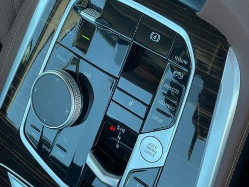 Certified 2026 BMW X7 xDrive40i w/ Premium Package image 23